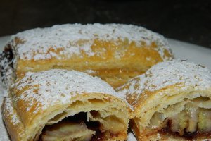 Foietaj cu banane si fineti