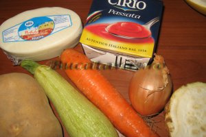 Supa crema de rosii cu fidea si mozzarella