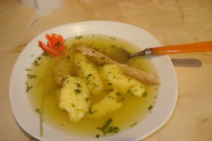 Supa de fazan cu galuste de gris