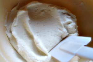Prajitura cu crema de branza si visine