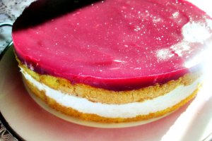 Prajitura cu crema de branza si visine