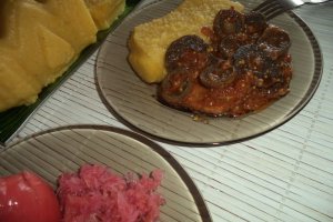Tocanita de ciuperci cu carne de porc