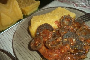 Tocanita de ciuperci cu carne de porc