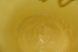 Cupcake cu crema de zmeura-reteta nr.100
