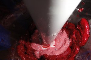 Cupcake cu crema de zmeura-reteta nr.100