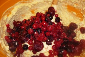 Briose cu fructe de padure