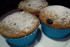 Briose cu fructe de padure