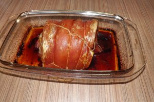Rulada din piept de porc