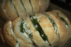 Paine aromata incalzita la cuptor