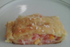 Rulada cu sunca, porumb si cascaval