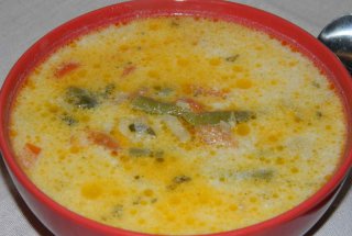 Ciorba de fasole verde cu smantana, o mancare savuroasa si usoara
