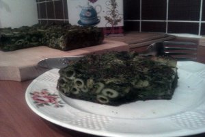 Budinca de spanac cu paste la cuptor