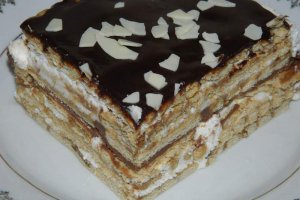 Prajitura de biscuiti si miez de lapte