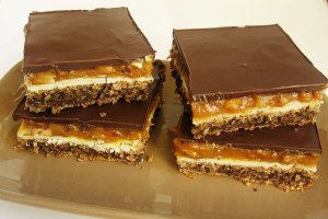 Desert prajitura Snickers
