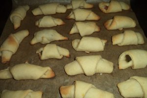 Cornulete cu rahat (de post)