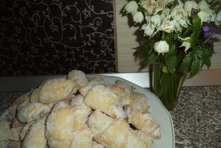 Cornulete cu rahat (de post)