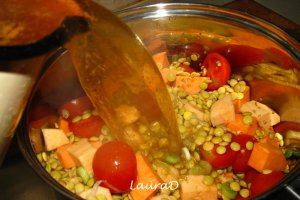 Dahl cu cartofi dulci, spanac si linte verde