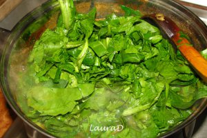 Dahl cu cartofi dulci, spanac si linte verde