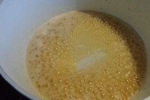 Spanac scazut cu carnati afumati