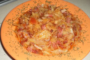 Mancare de varza cu bacon afumat