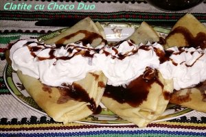 Clatite cu nuca de cocos, Choco Duo si frisca