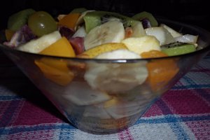 Salata de fructe la cupa - Reteta nr. 150!