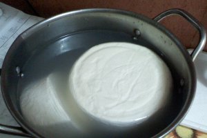 Cascaval afumat de casa