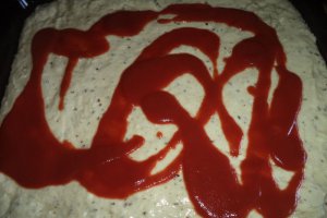 Pizza cu branza si cascaval