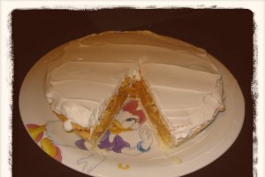 Tarta cu crema caramel