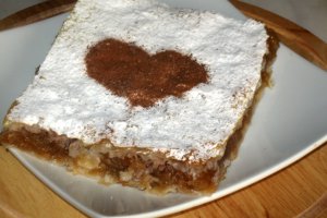 Placinta cu mere si stafide
