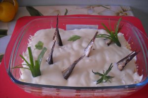 Salata "Pesti in lac"