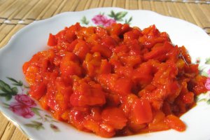 Salata de vinete cu ardei copti