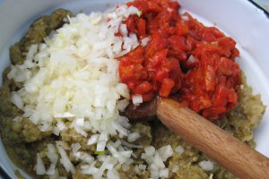 Salata de vinete cu ardei copti