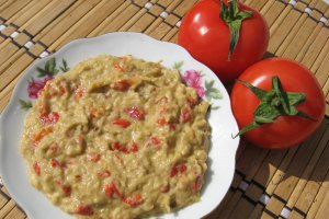 Salata de vinete cu ardei copti