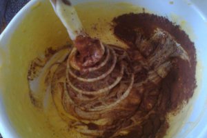 Chec bicolor cu nuca , stafide si portocale