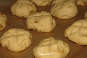 Hot cross buns