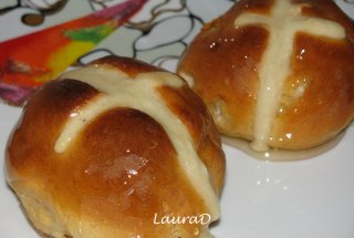 Hot cross buns