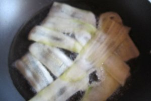 Paste de orez cu zucchini, pui si susan