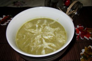 Supa crema de broccoli si telina
