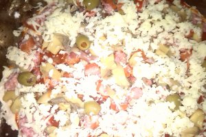 Pizza cu muschi de porc afumat