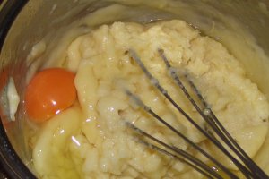 Choux a la creme cu frisca