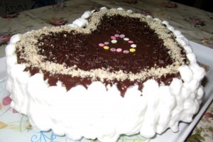 Tort cu multa, multa ciocolata