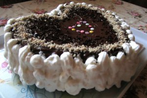 Tort cu multa, multa ciocolata