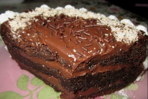 Tort cu multa, multa ciocolata