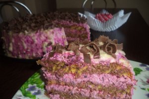 Tort cu sfecla rosie