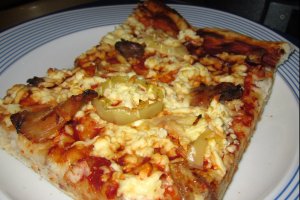 Pizza cu pui