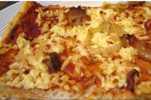 Pizza cu pui