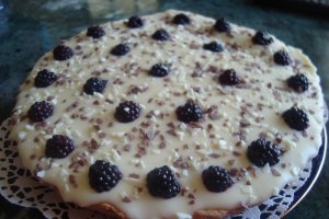 Tarta cu jeleu de mure, coacaze si mascarpone