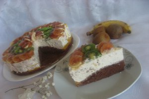 Tort cu crema de banane