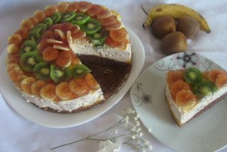 Tort cu crema de banane
